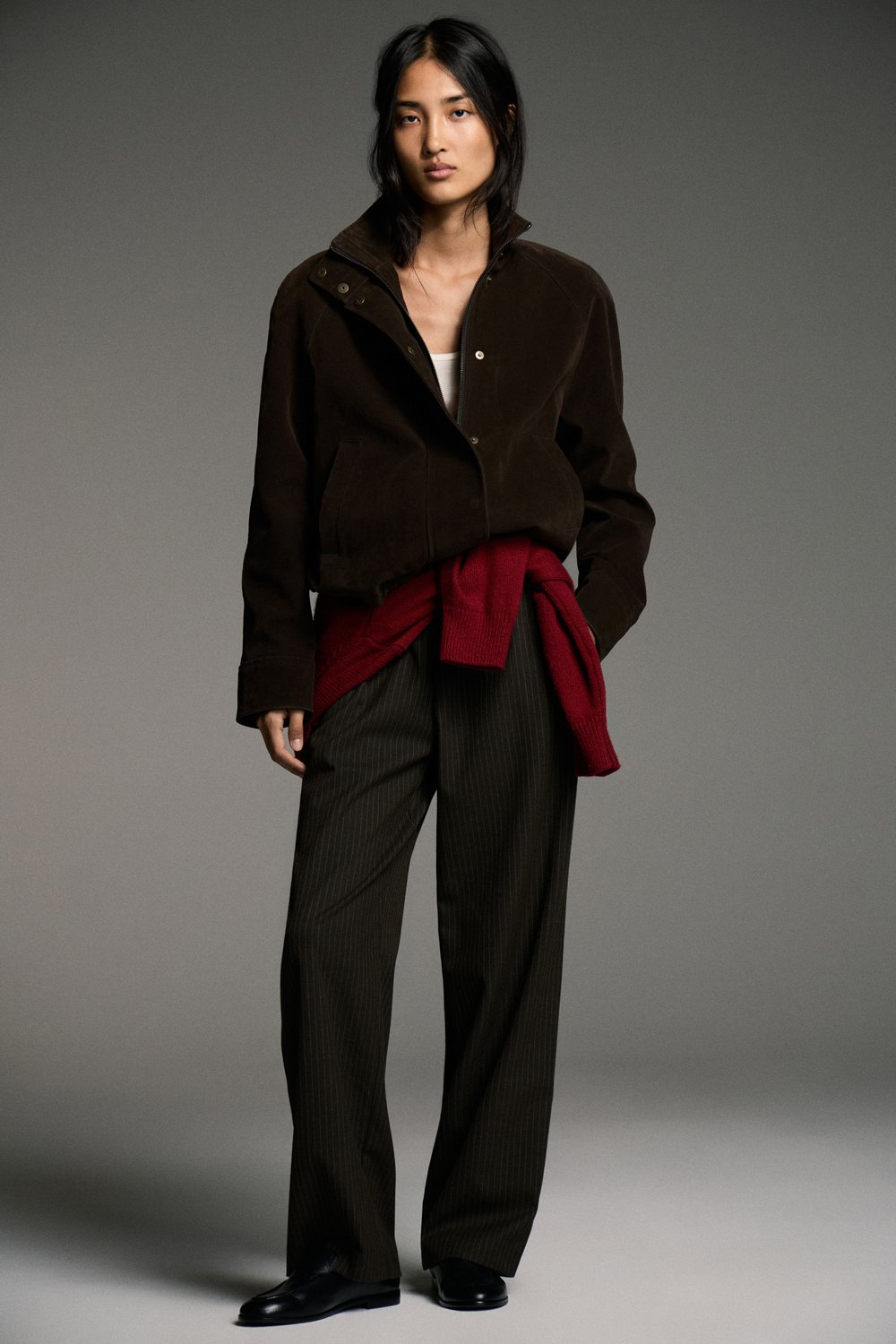 Широкие брюки свободного кроя
