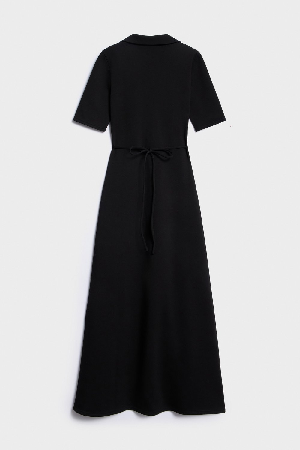 Приталенное платье поло
