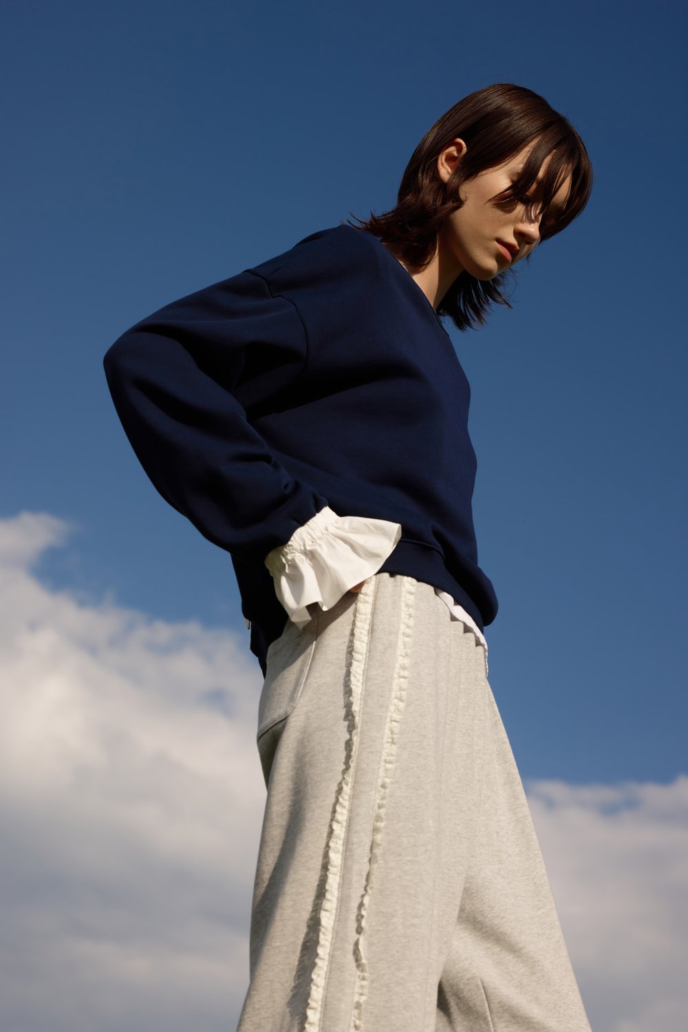 Толстовка с бантом и оборками