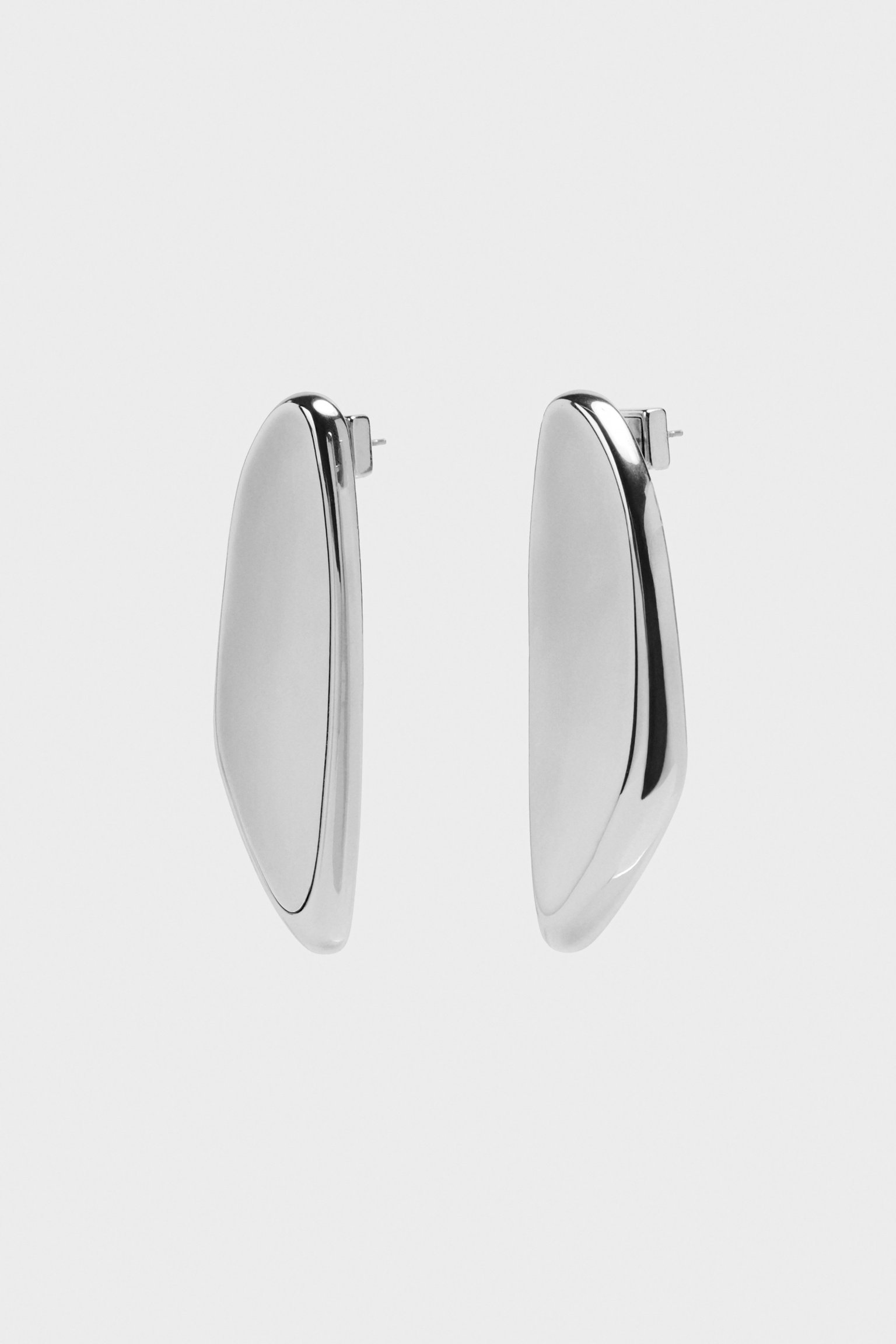 Фигурные серьги из металла