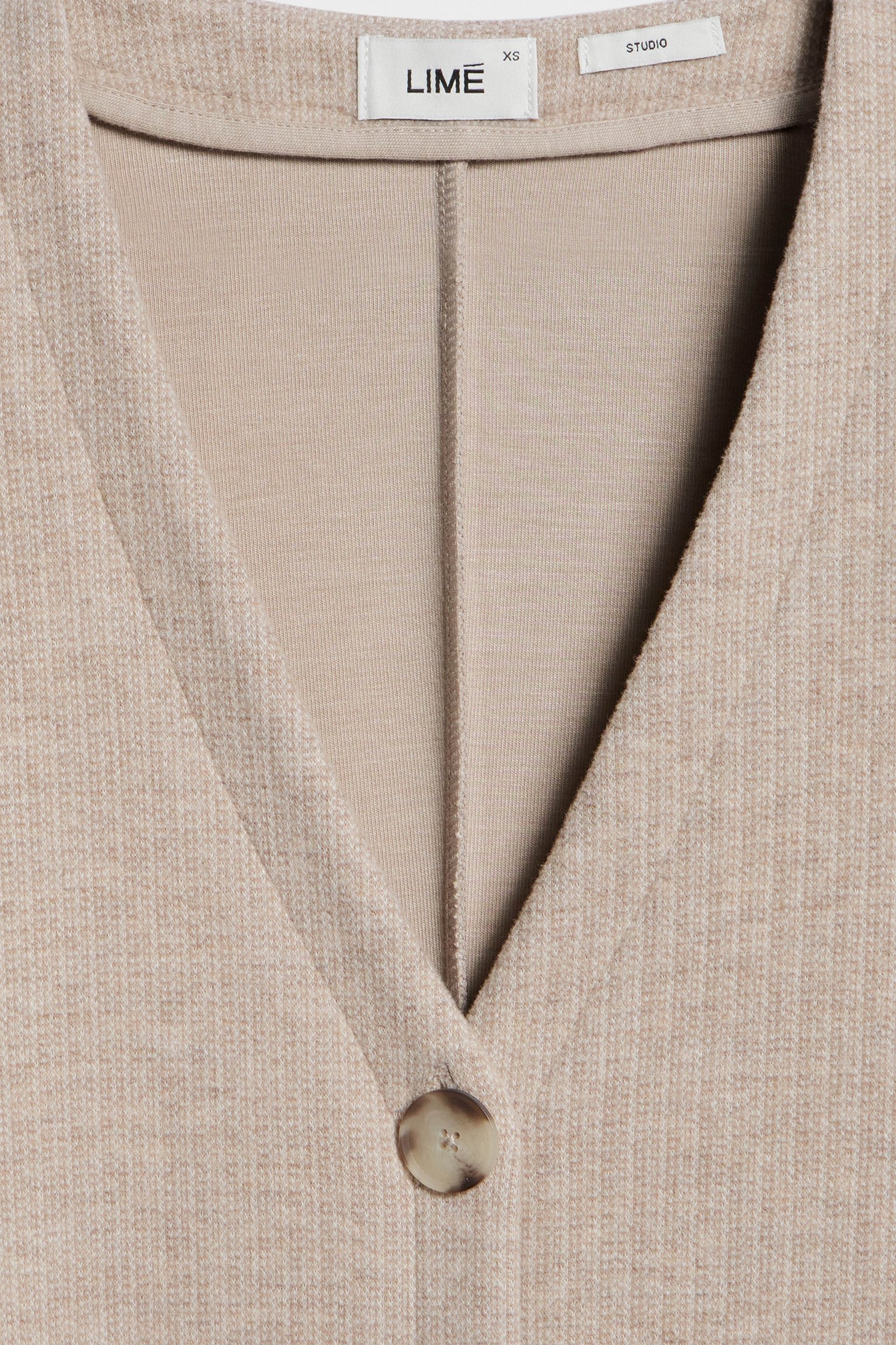 Приталенная толстовка из вискозы