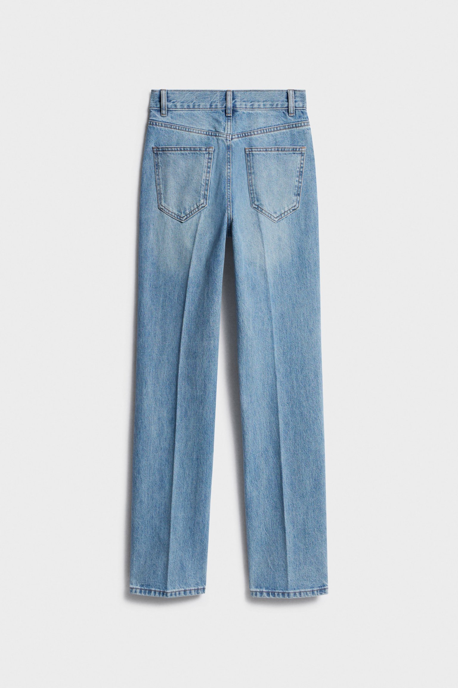 Прямые джинсы со стрелками