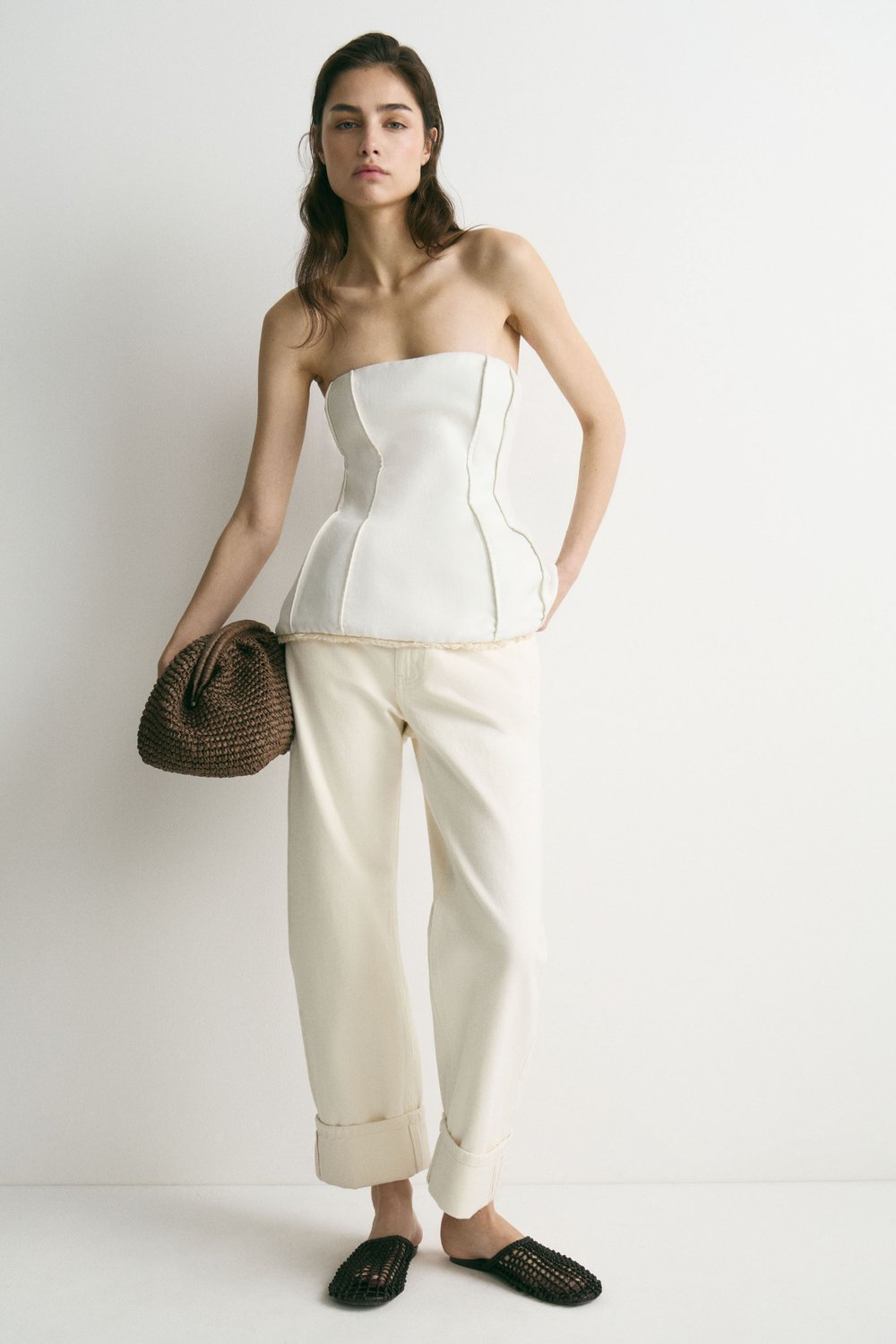 Льняной топ силуэта «песочные часы»