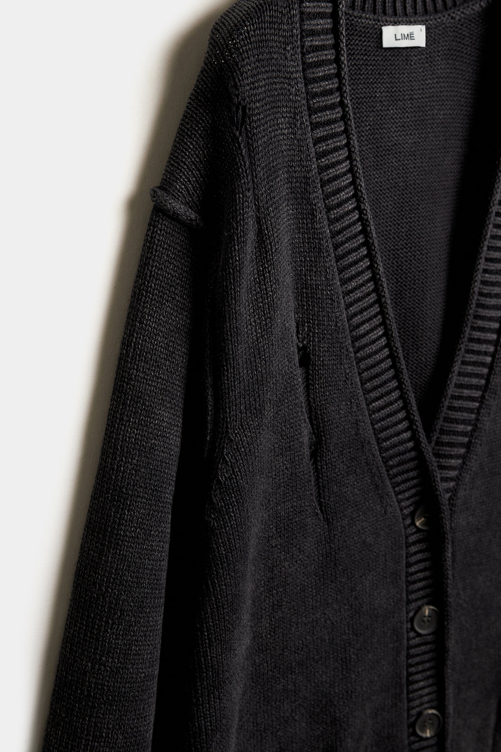 Кардиган oversize с разрезами в стиле гранж