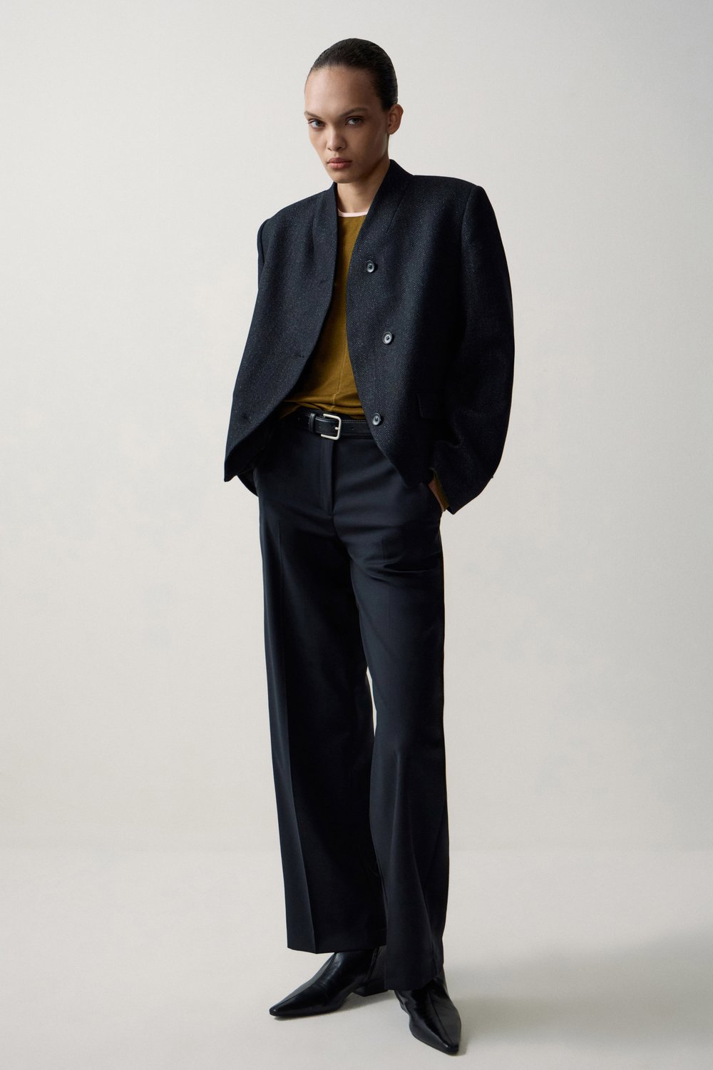 Шерстяной блейзер с воротнриком-стойкой