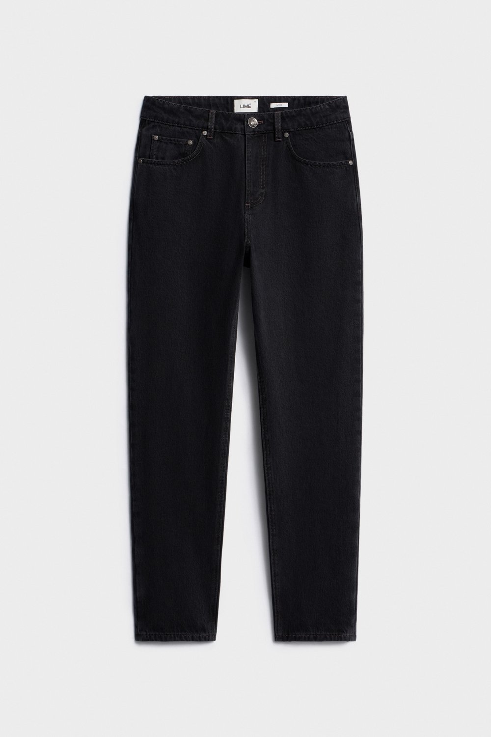 Зауженные джинсы со средней посадкой