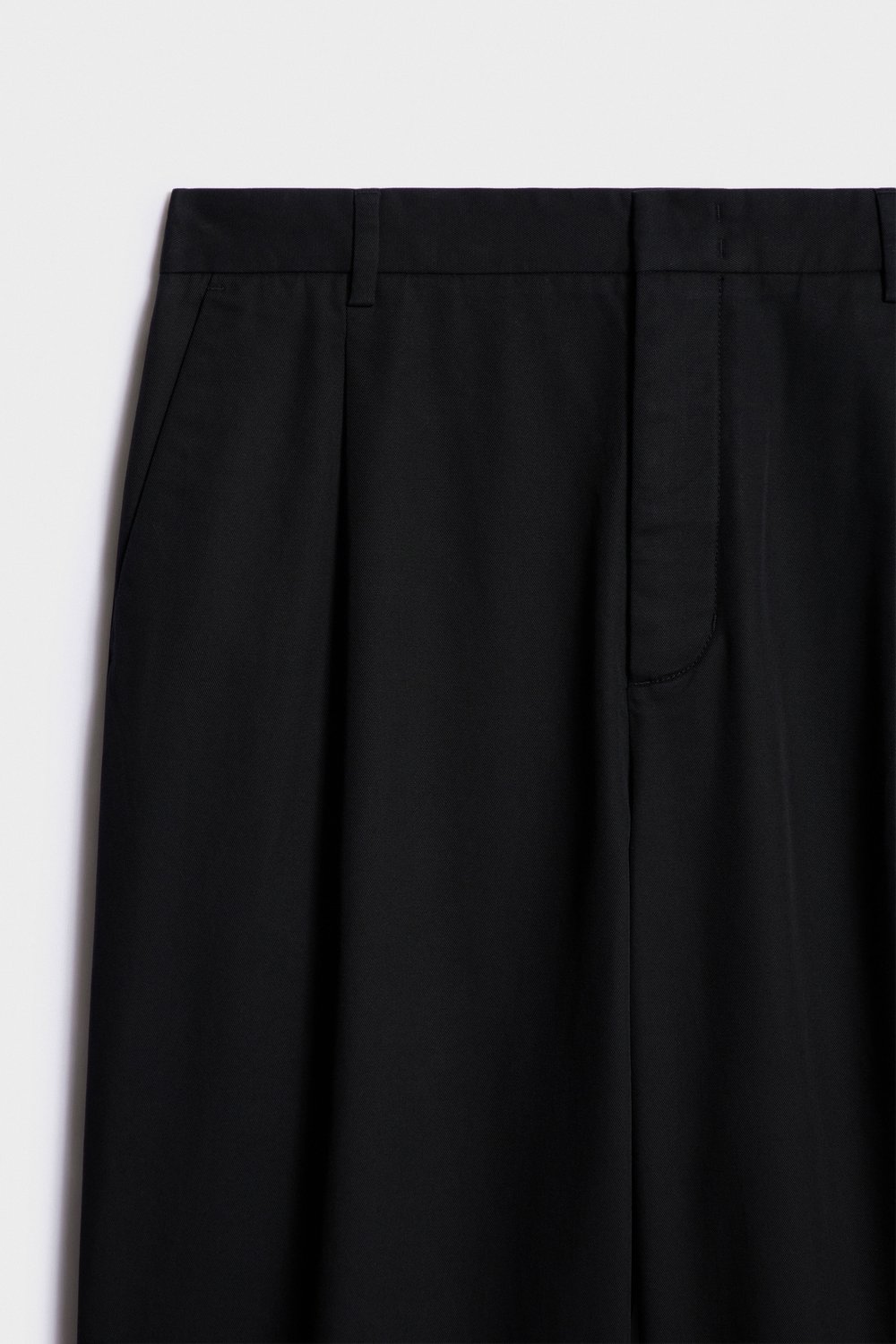 Прямые брюки из хлопка со складками