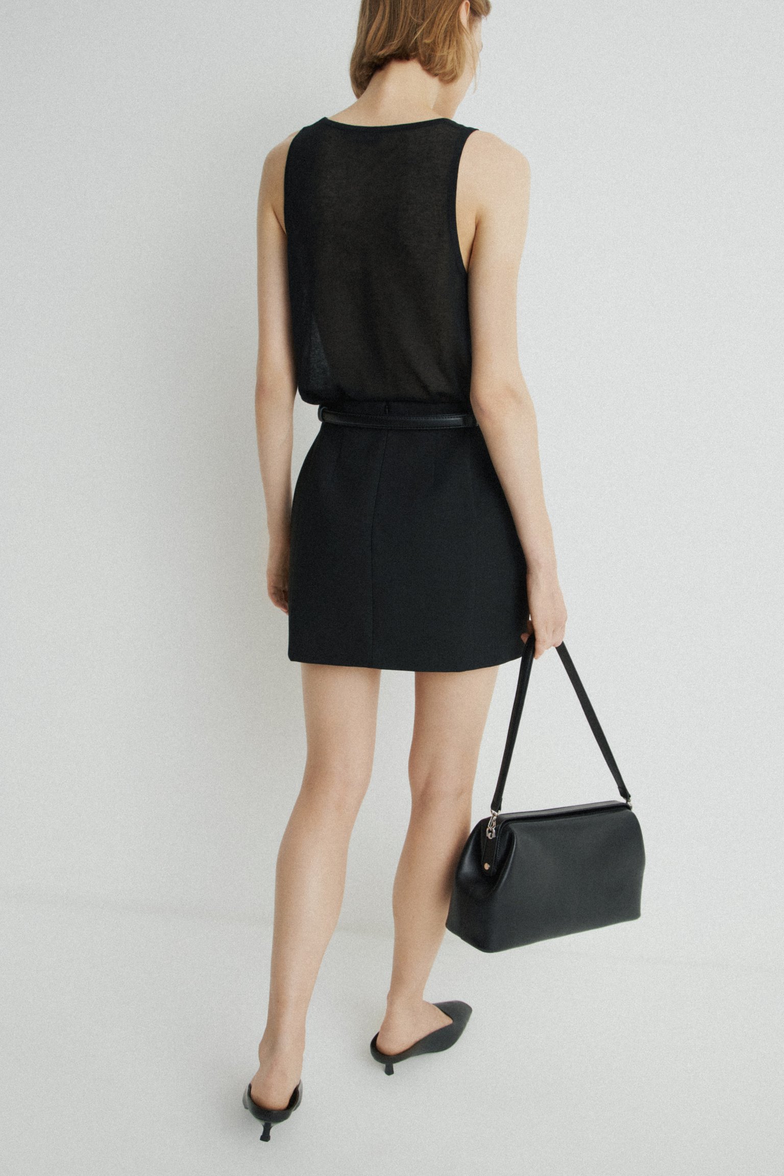 Силуэтная юбка мини