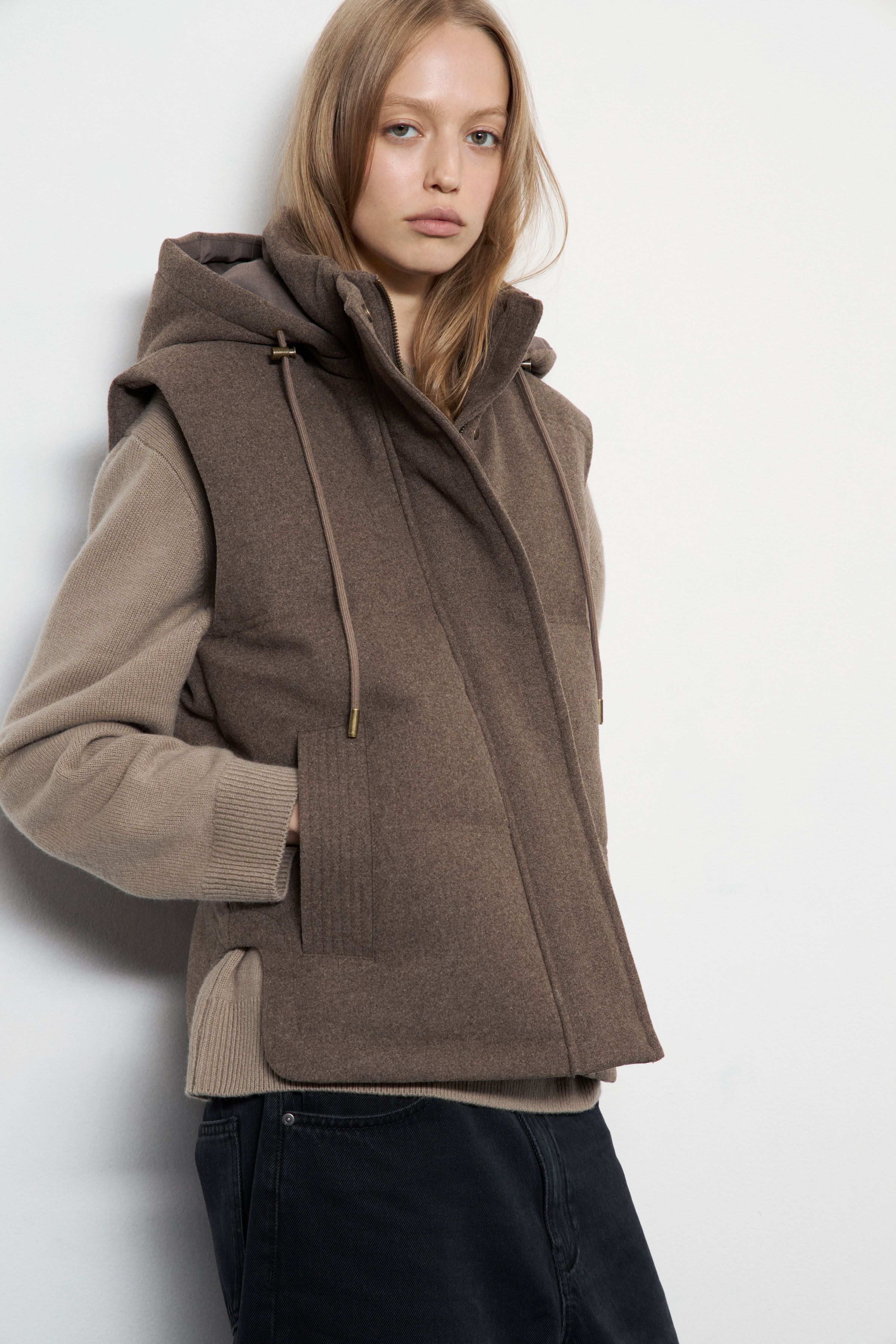 LIMÉ Пуховой жилет из шерсти с отделкой кожей