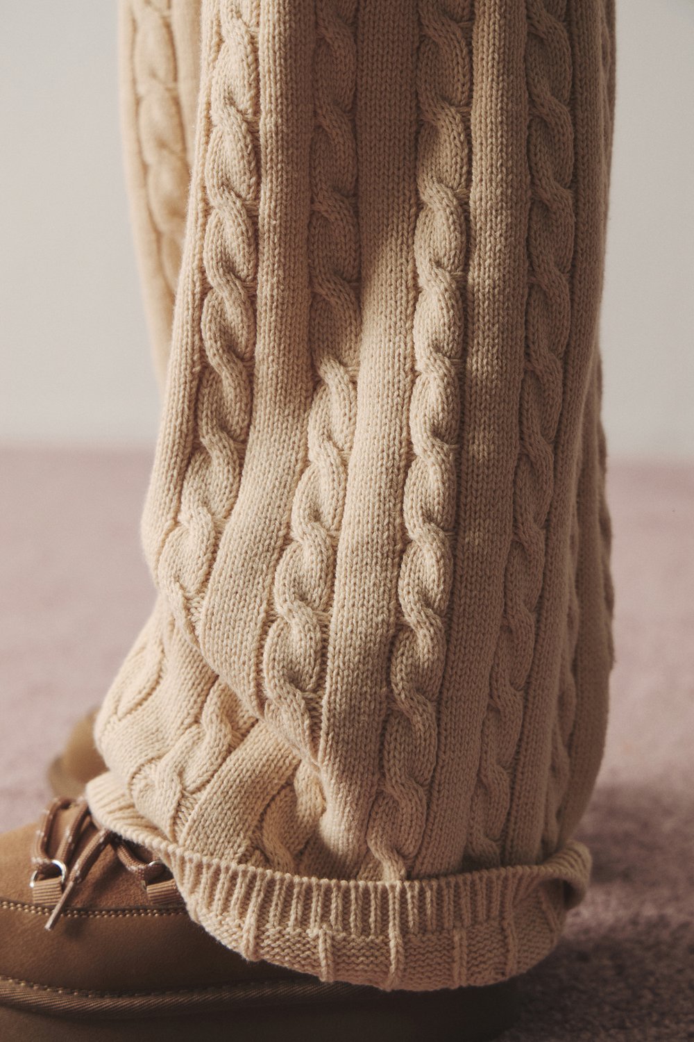 Брюки из смесового хлопка с кружевом