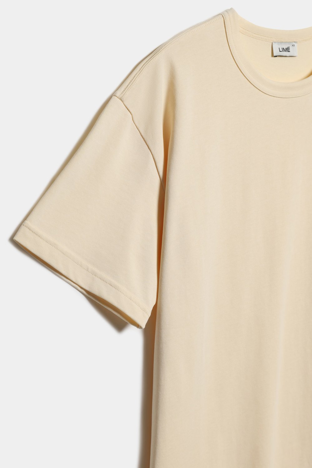 Футболка oversize с мягкой аппликацией
