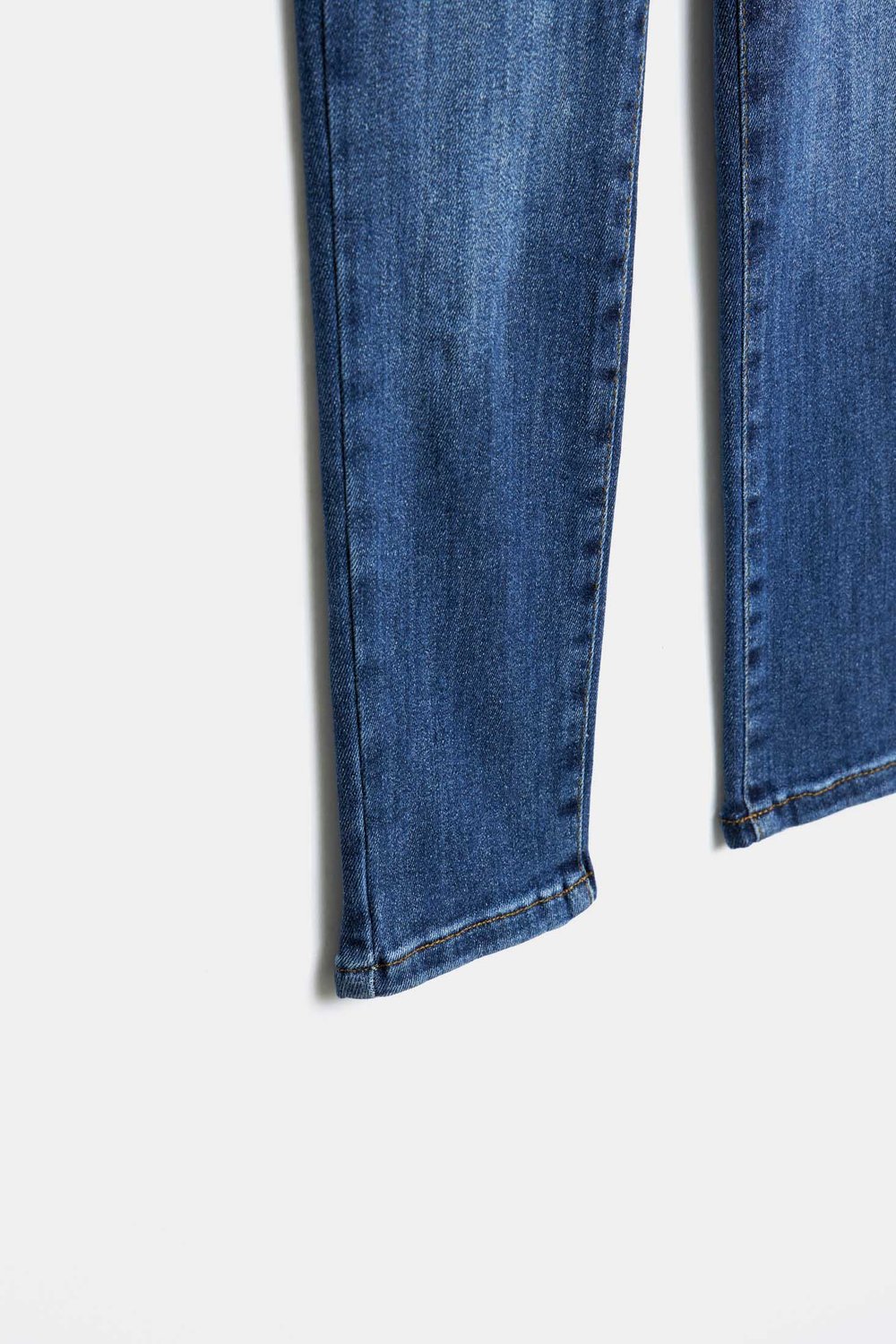 Джинсы skinny