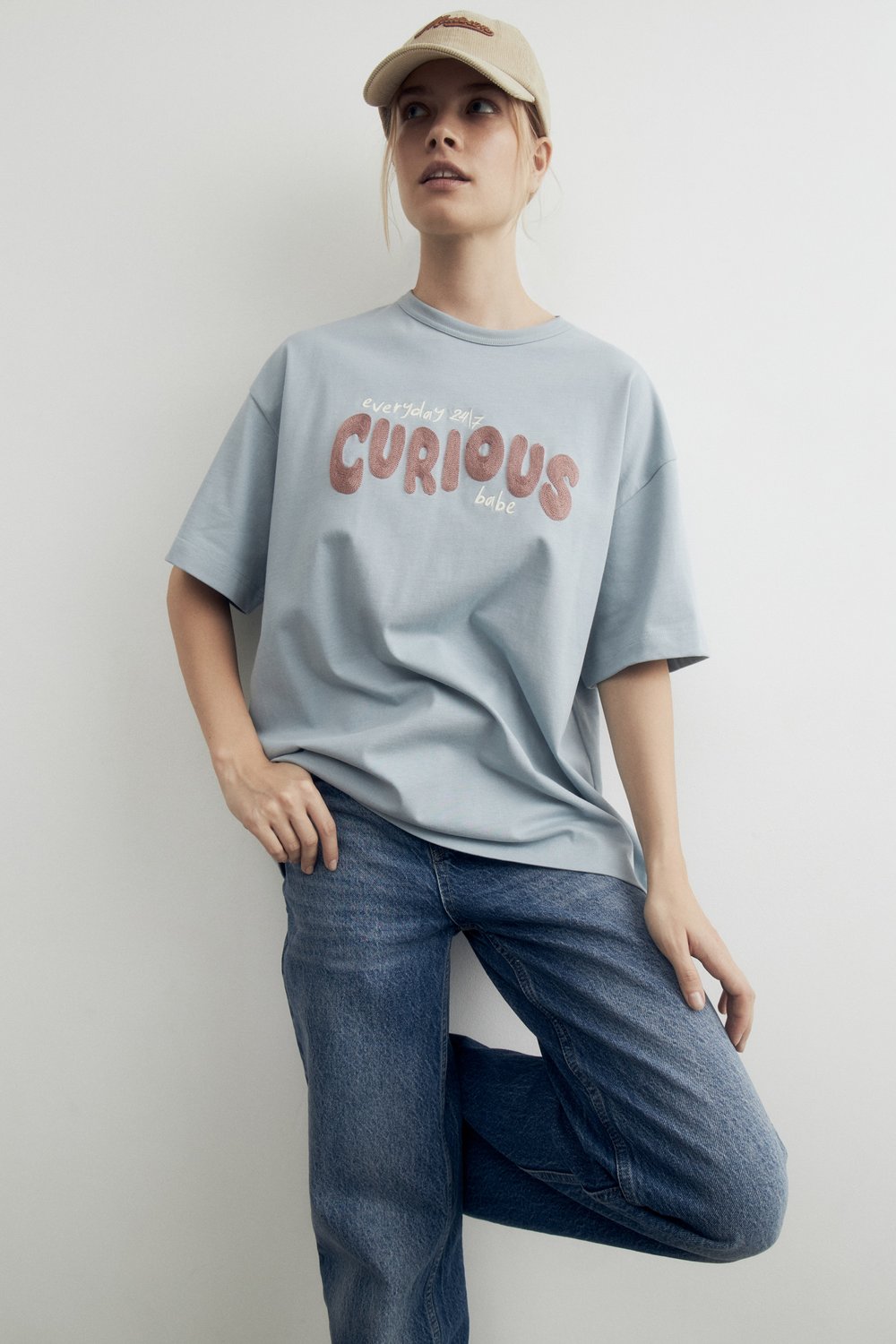 Футболка oversize с вышивкой