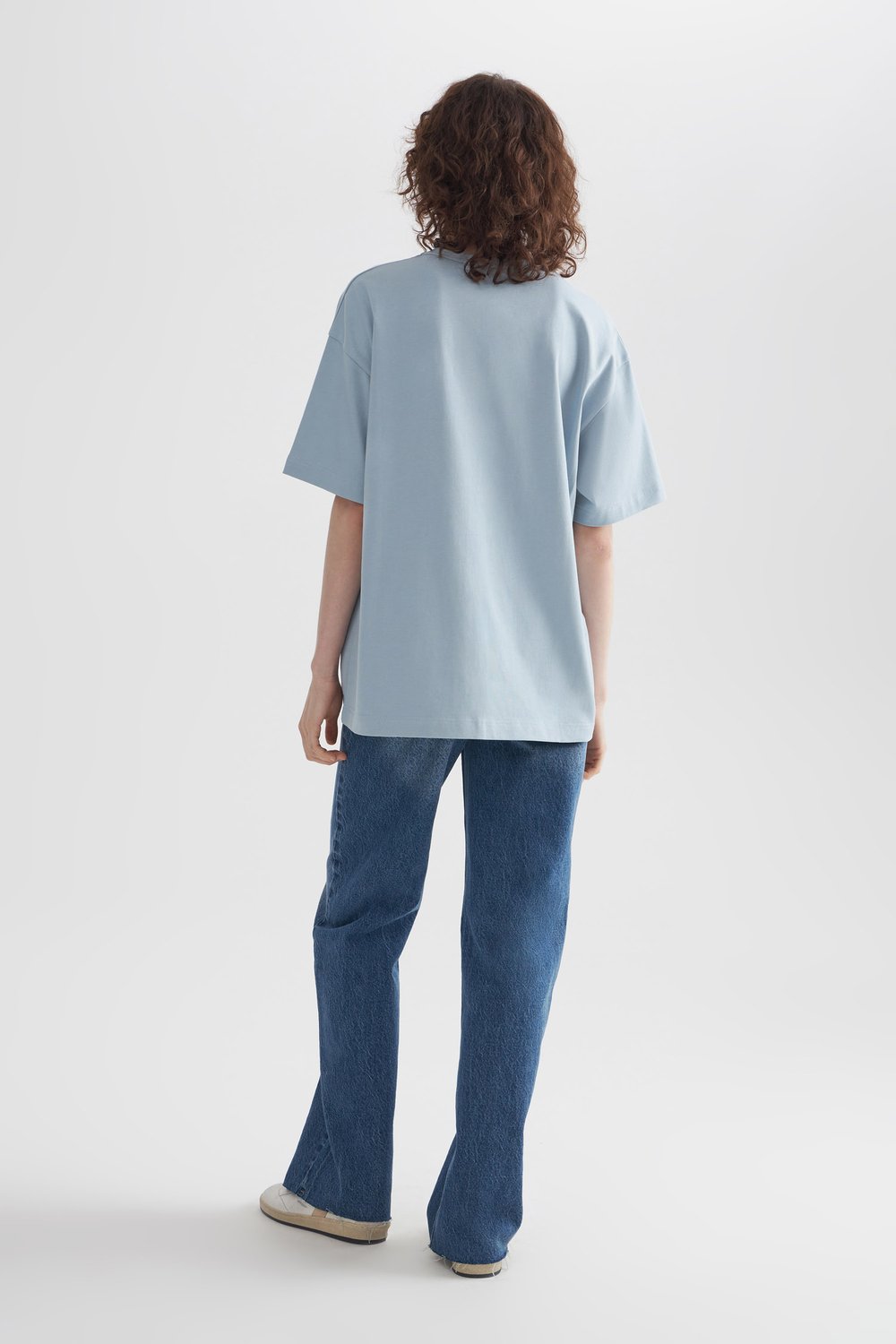 Футболка oversize с вышивкой