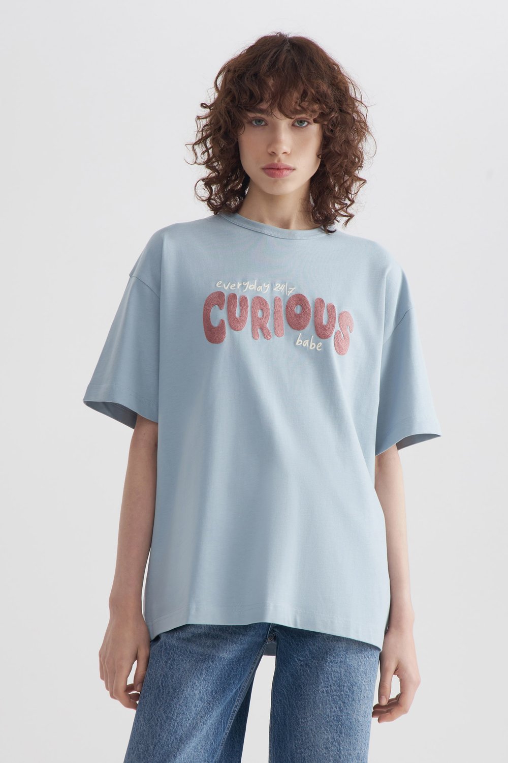 Футболка oversize с вышивкой