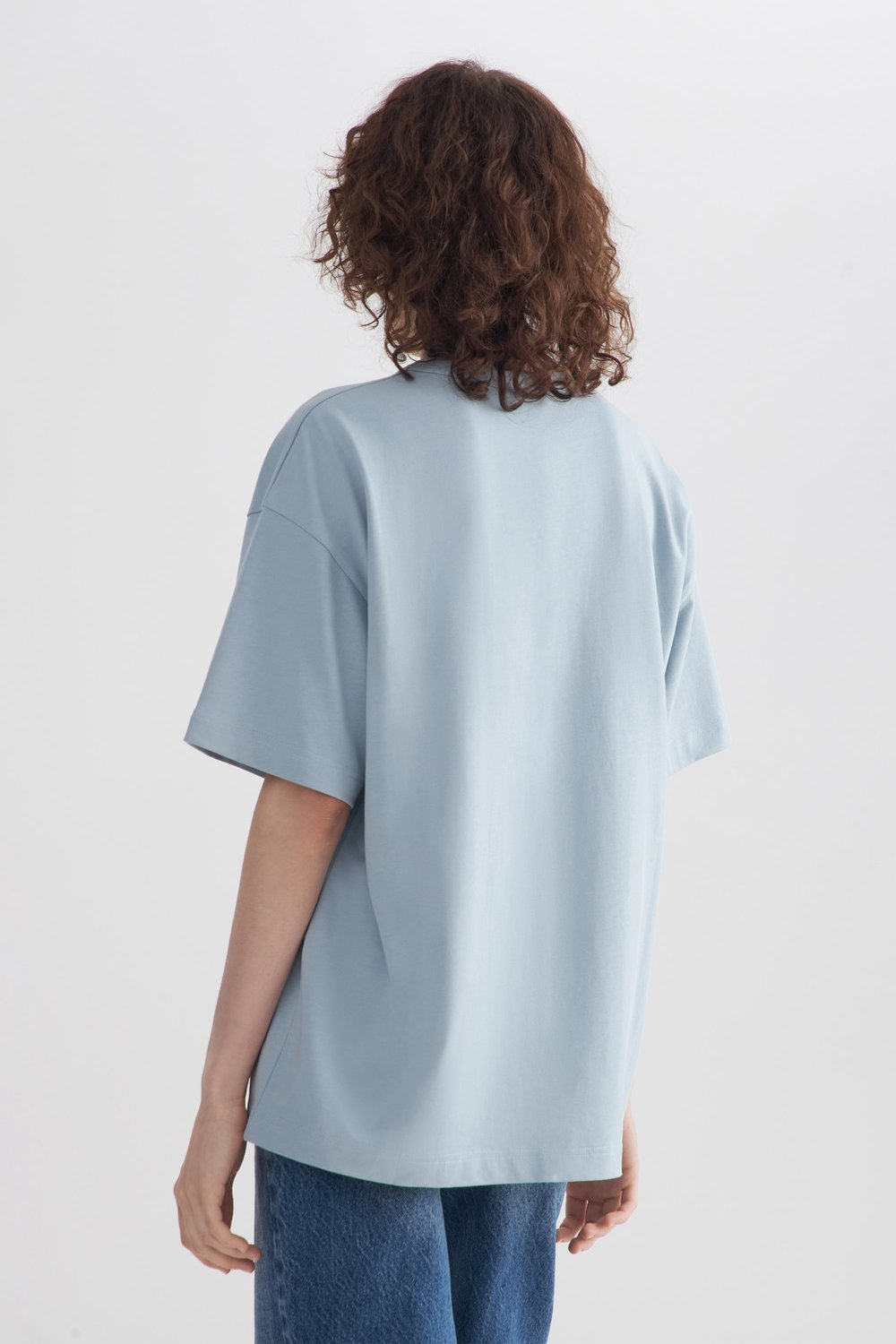 Футболка oversize с вышивкой