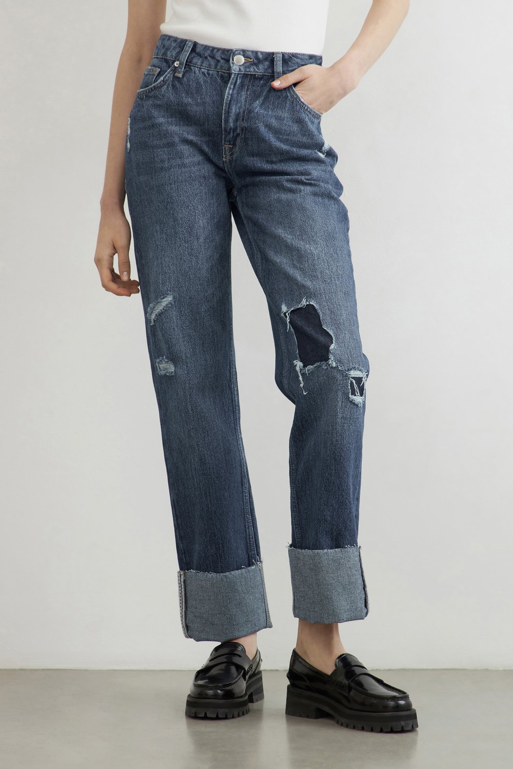 Джинсы slim fit в стиле гранж