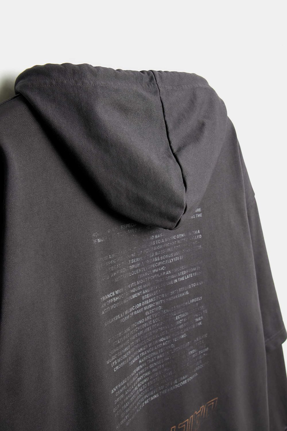Комбинированное худи garment dye в стиле гранж