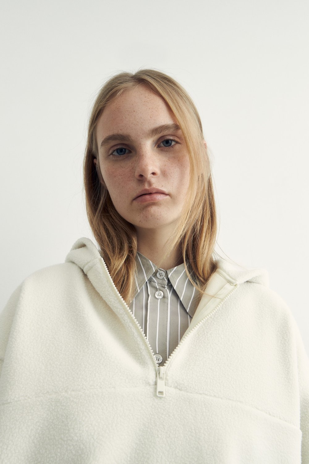 Укороченное худи oversize из флиса