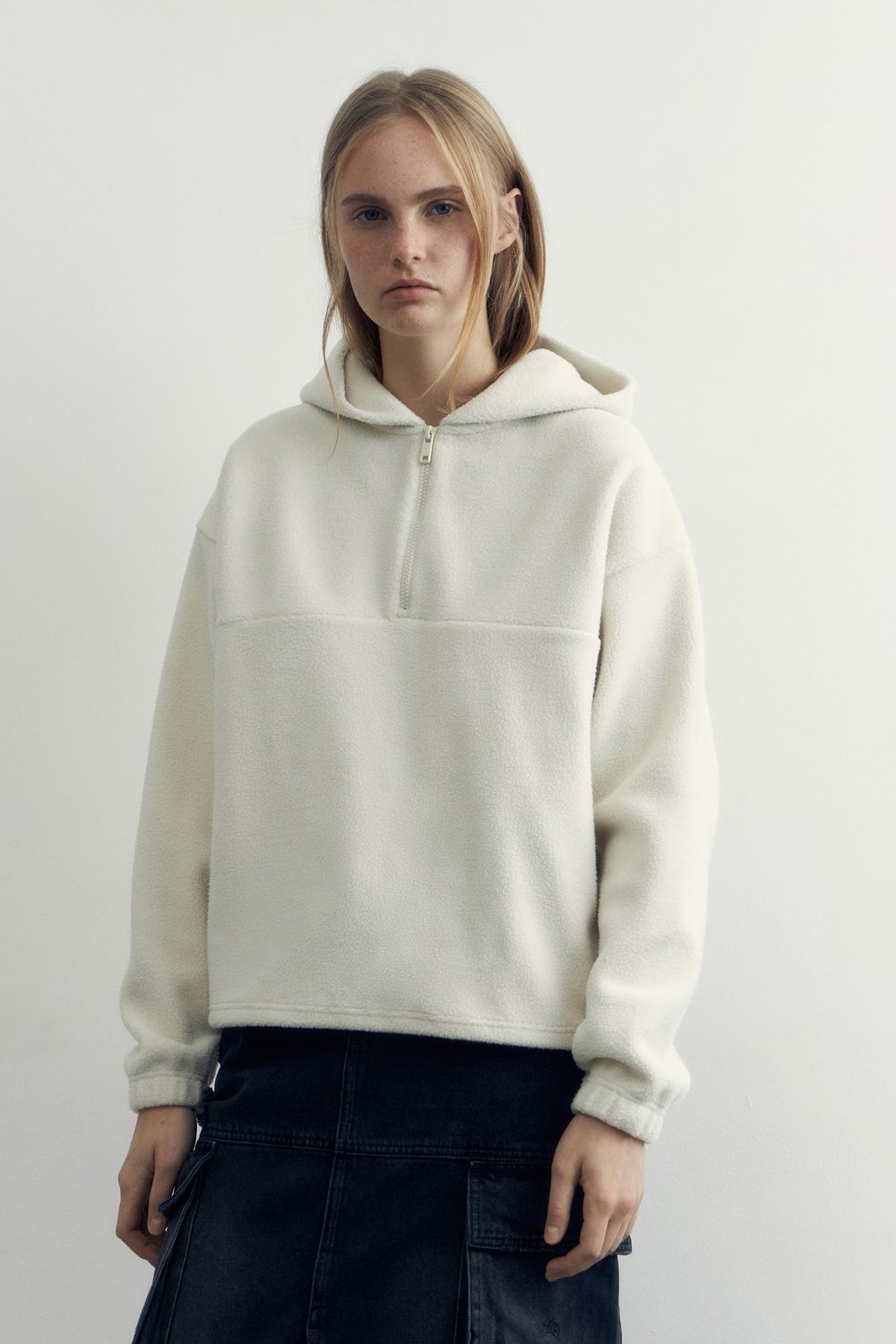 Укороченное худи oversize из флиса