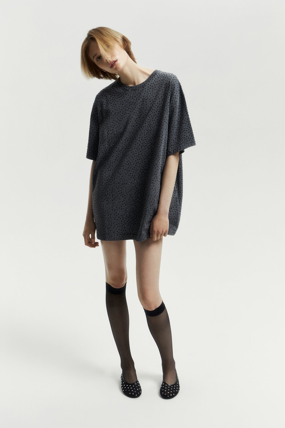 Футболка oversize с кристаллами