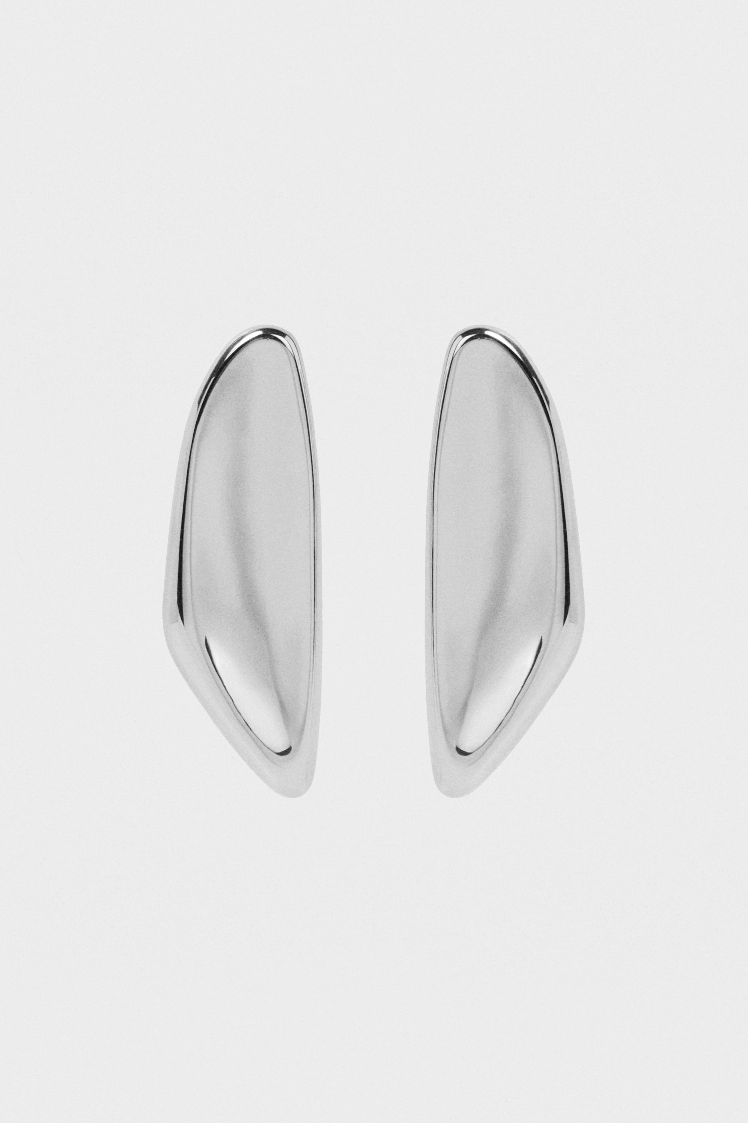 Фигурные серьги из металла