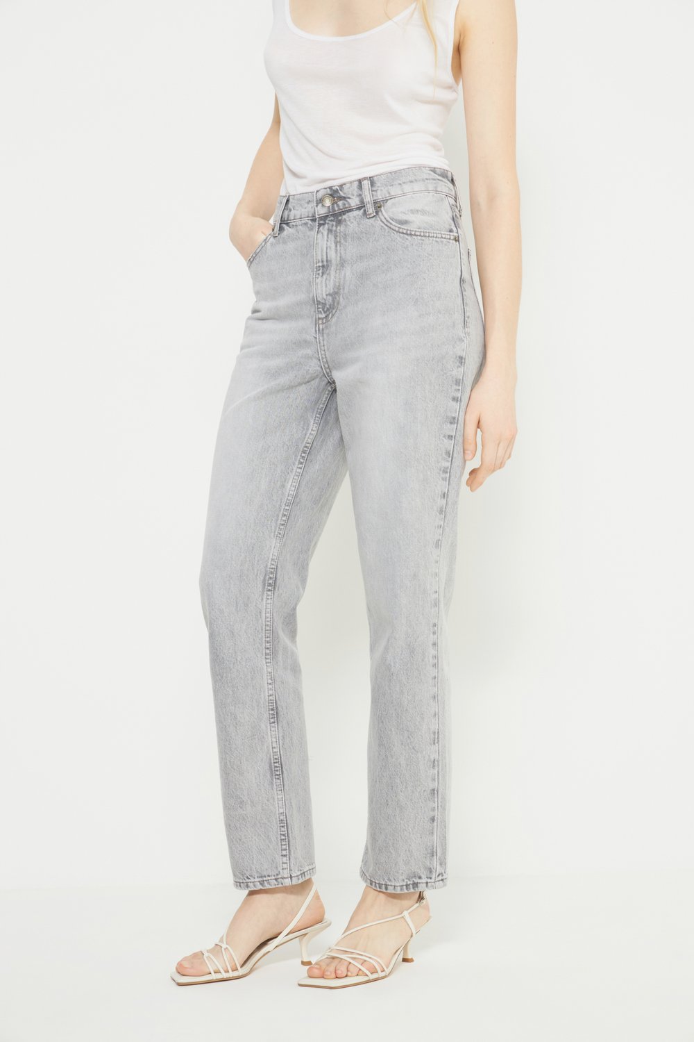 Джинсы mom fit с высокой посадкой