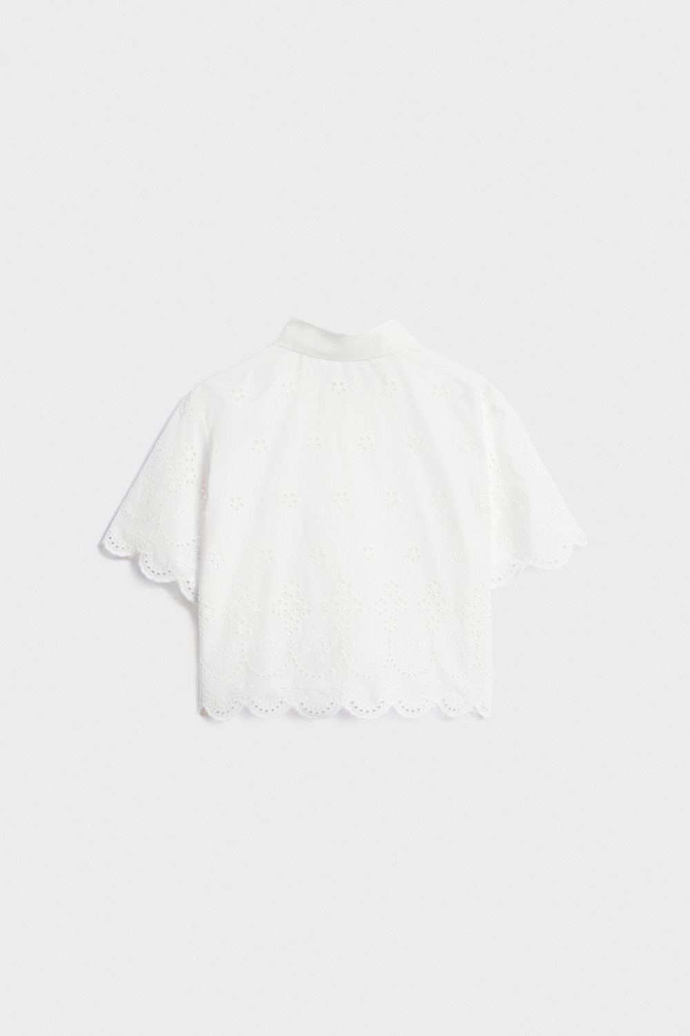 Рубашка из хлопка с вышивкой