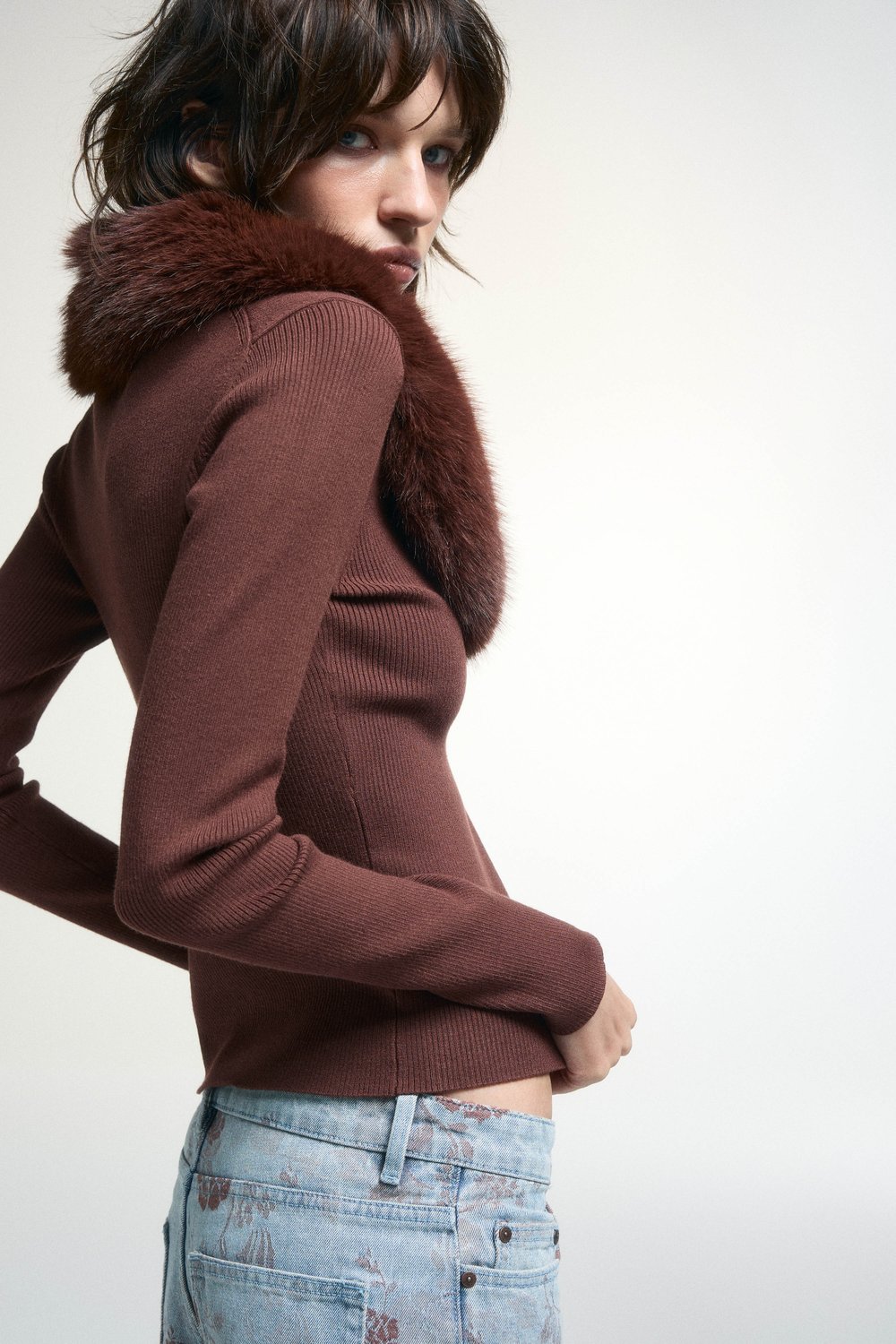 Кардиган с меховым воротником