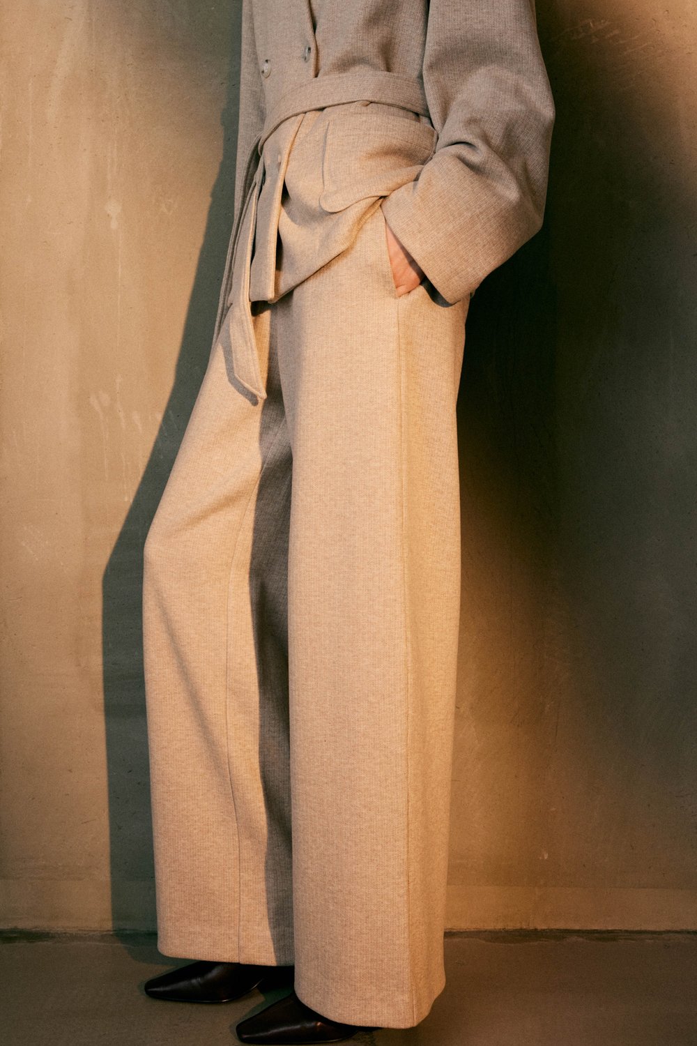 Прямые брюки из трикотажа джерси