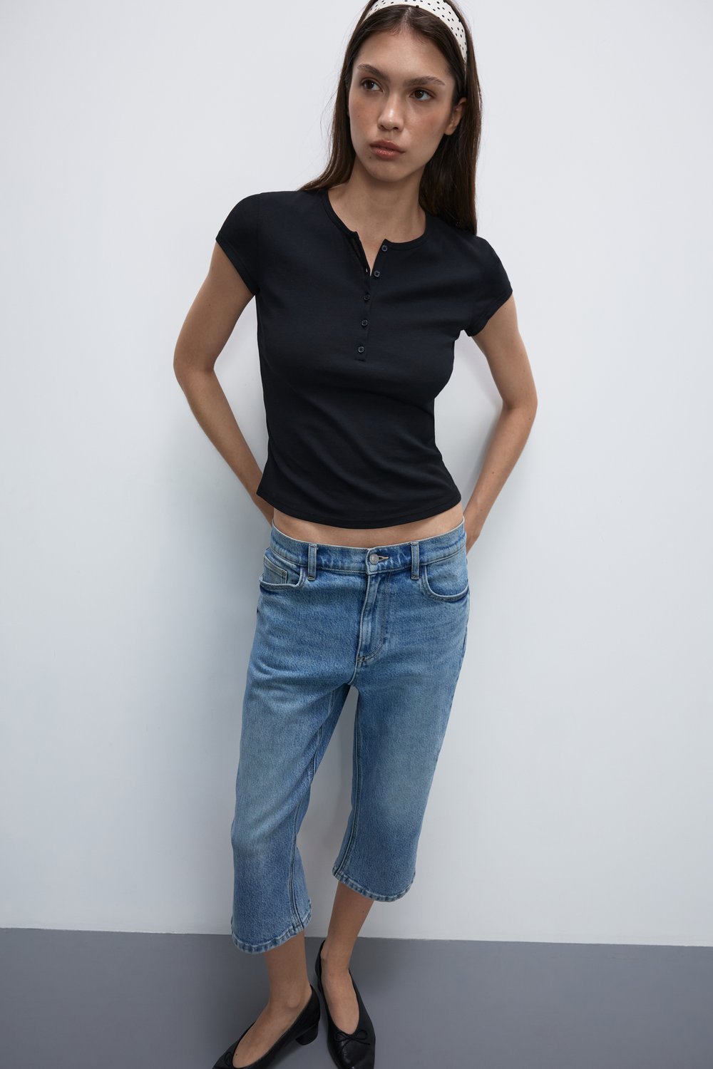 Хлопковая футболка на пуговицах