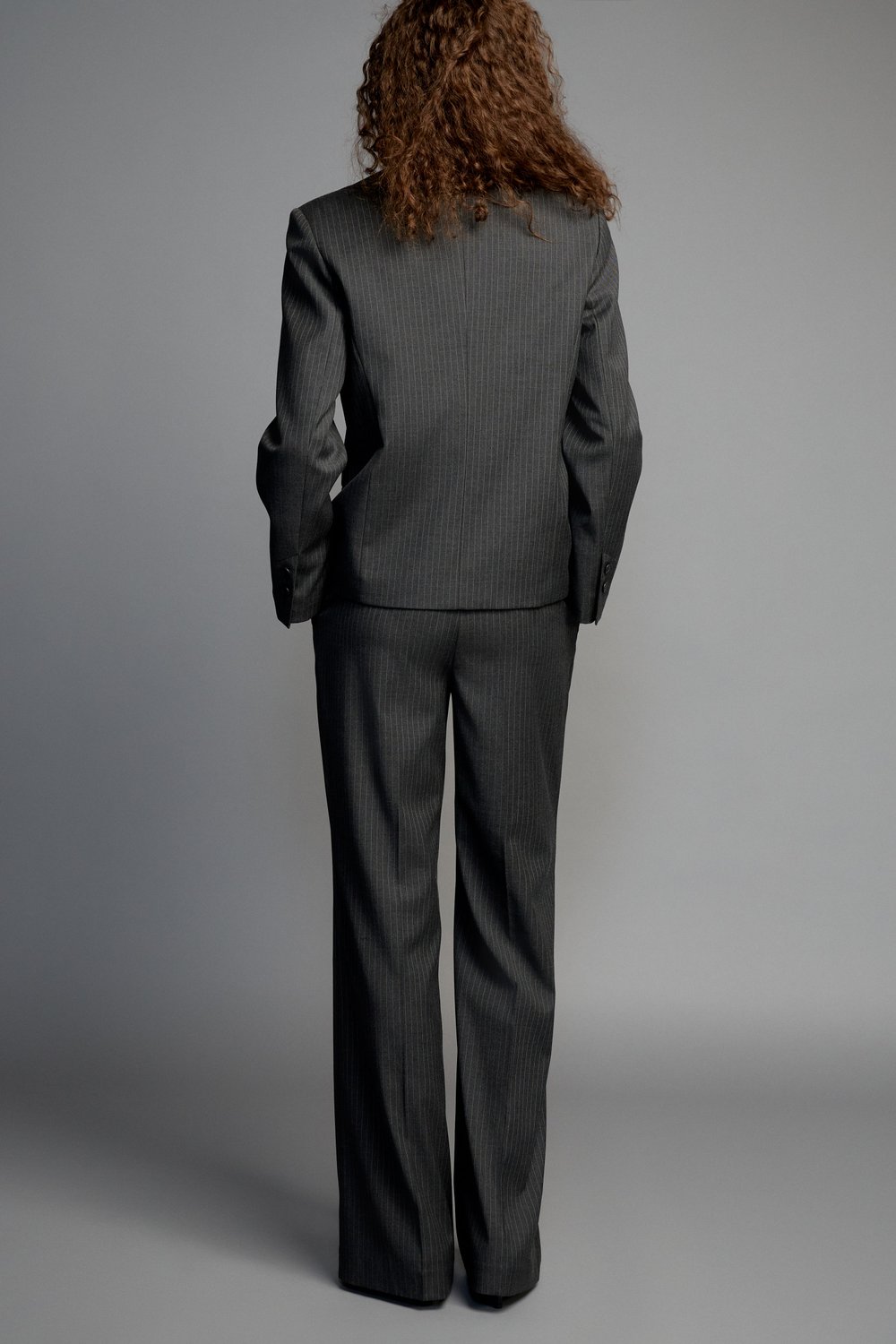 Асимметричный блейзер прямого силуэта
