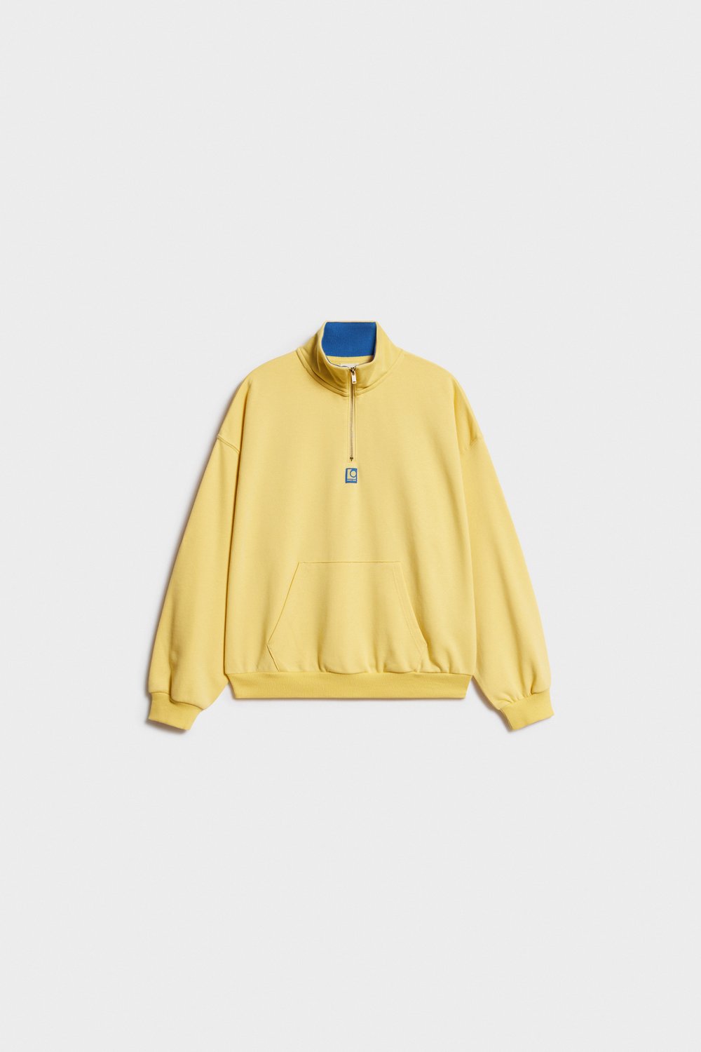 Толстовка оверсайз из футера с патчем