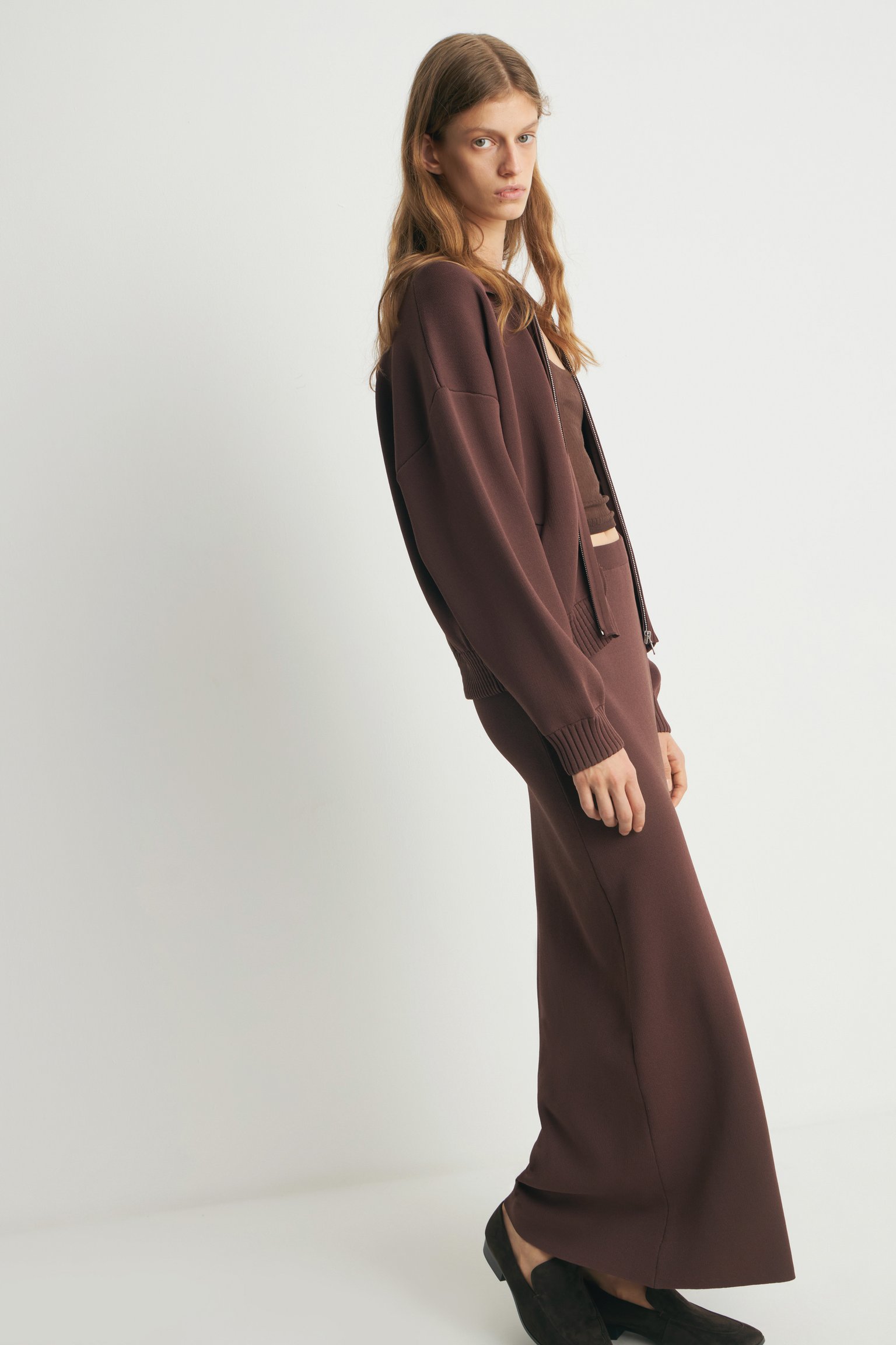 Бомбер из вискозы на молнии