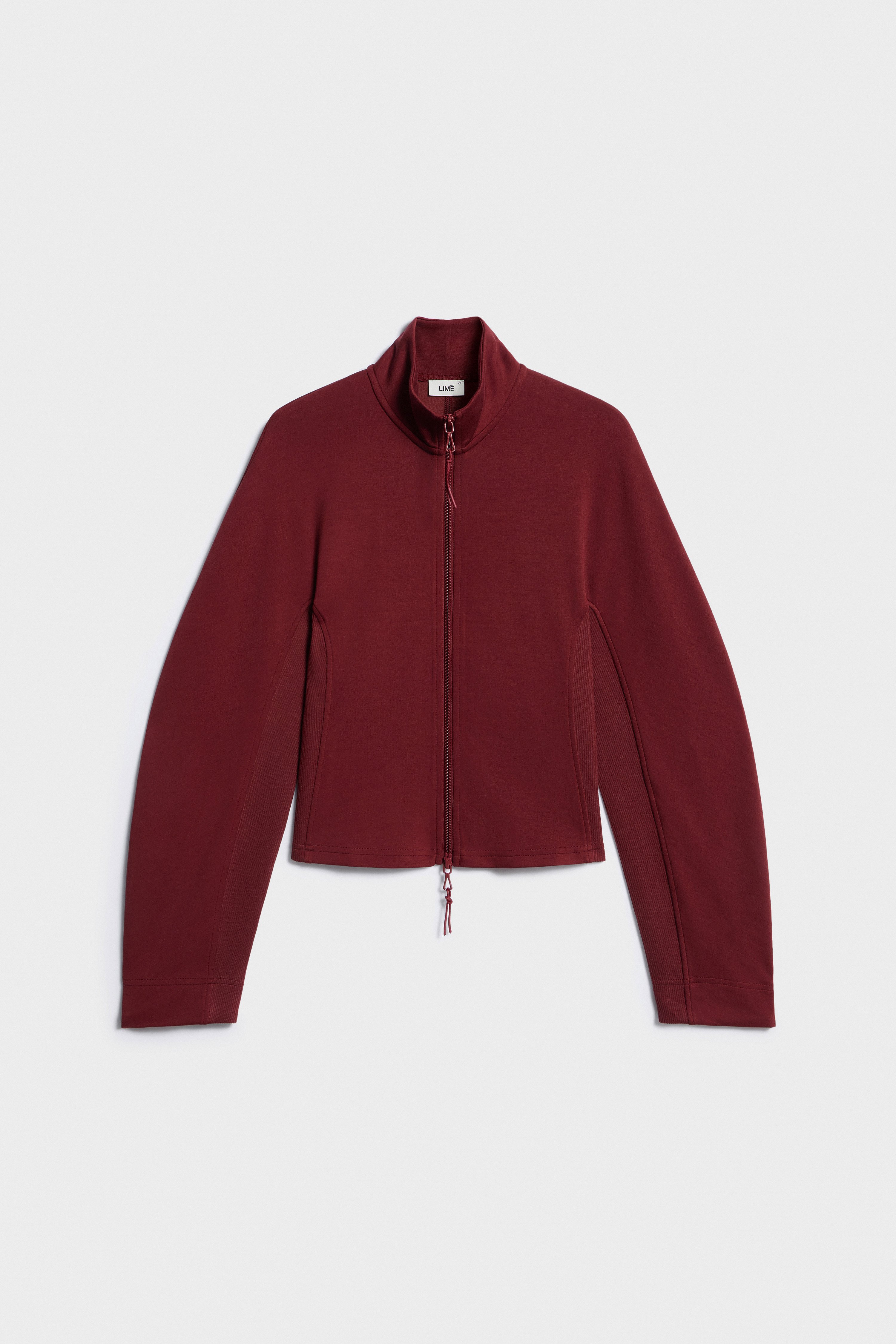 Приталенная толстовка на молнии