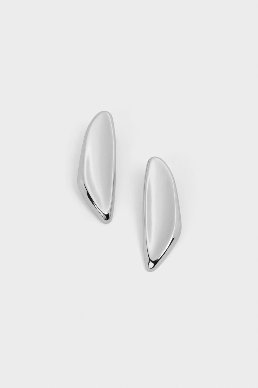 Фигурные серьги из металла