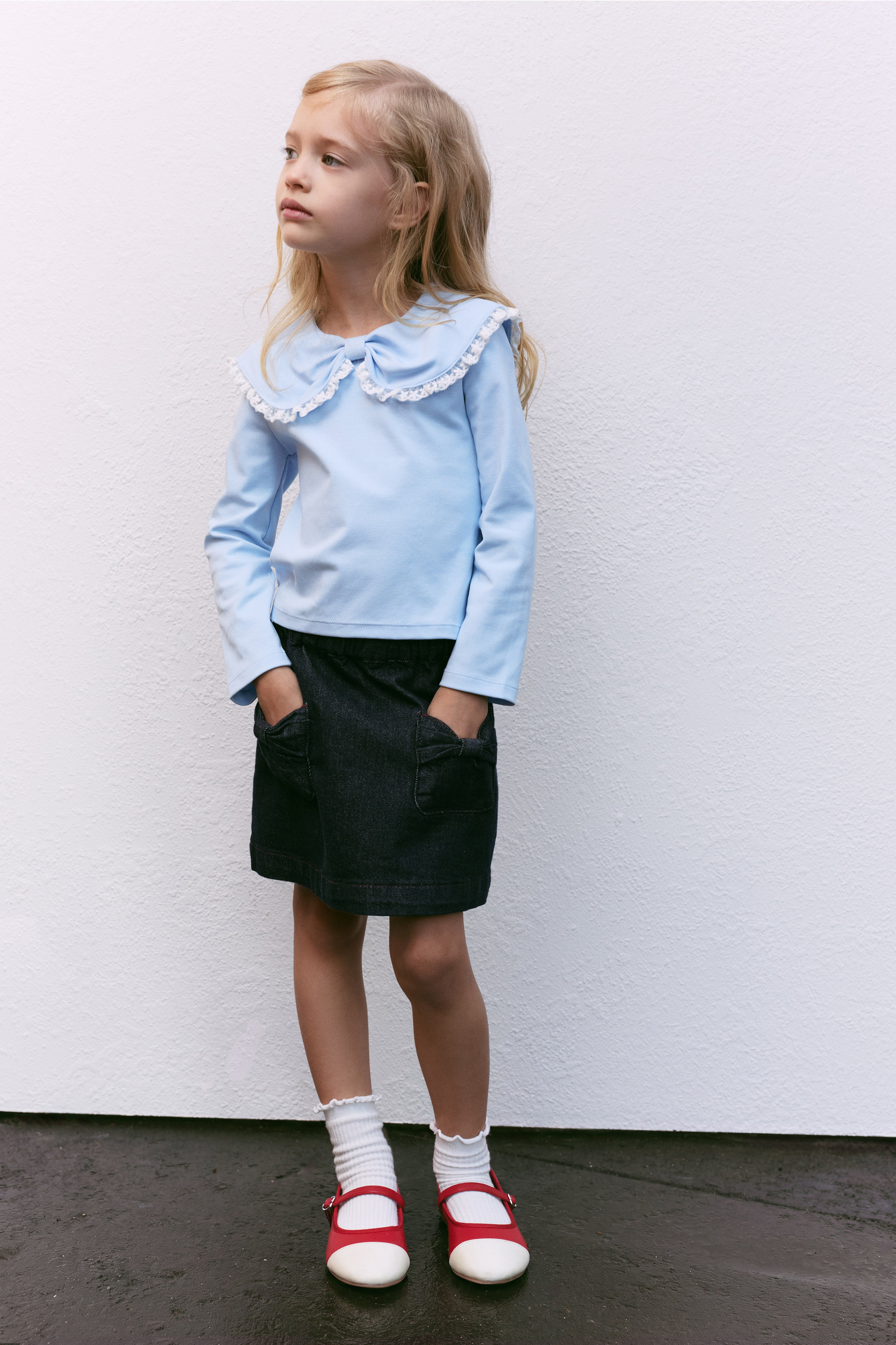 Джинсовая юбка с карманами