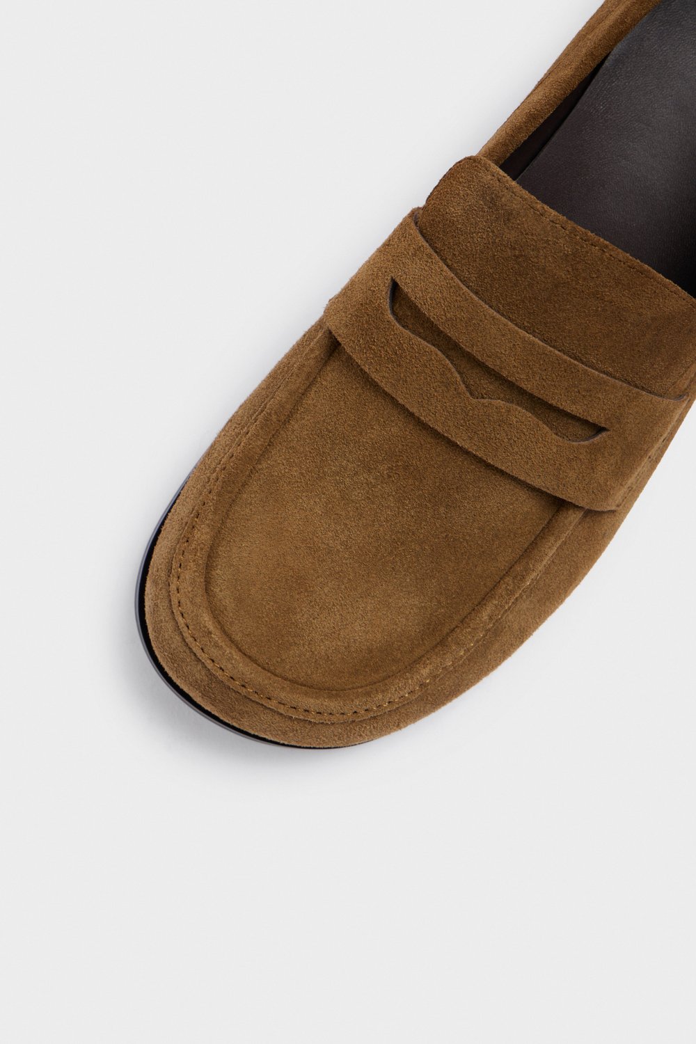 Замшевые пенни-лоферы