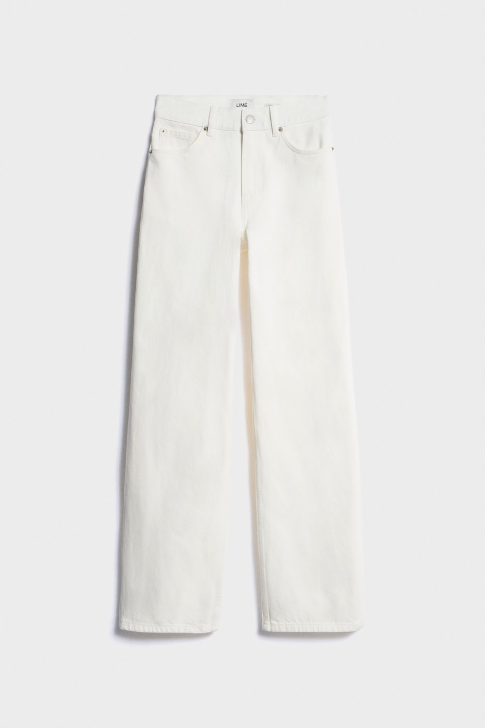 Прямые джинсы со средней посадкой