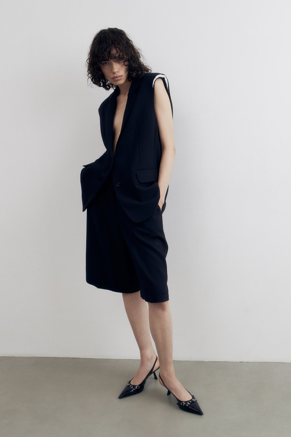Жилет oversize в стиле гранж